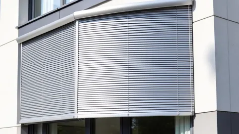 Rolety zewnętrzne fasadowe